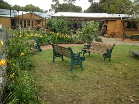 Mud Hollow Barn - Redcliffe Tourism 0
