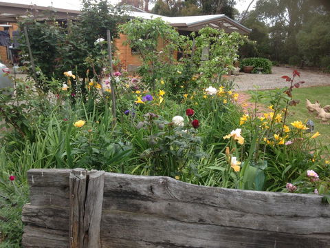 Mud Hollow Barn - Redcliffe Tourism 12