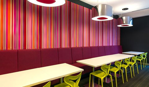 Travelodge Hotel Melbourne Docklands - Redcliffe Tourism 20