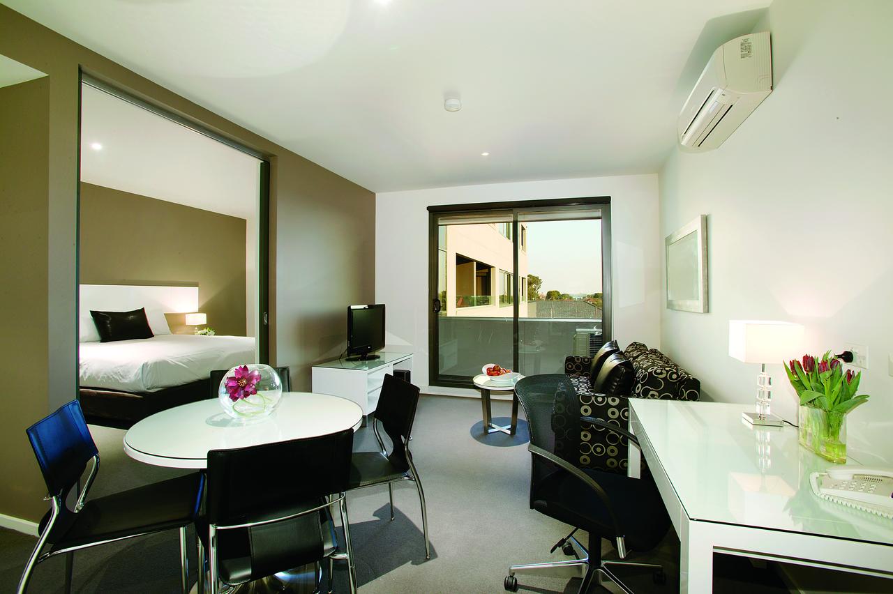  Redcliffe Tourism