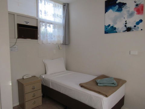 Twin City Motor Inn - Redcliffe Tourism 12