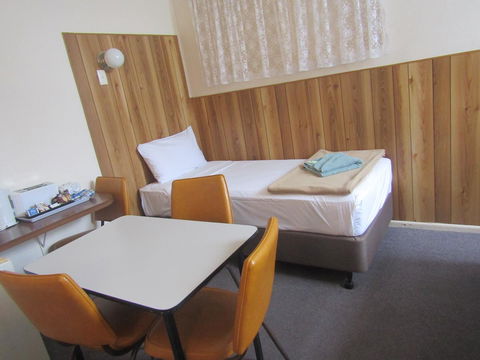 Twin City Motor Inn - Redcliffe Tourism 23