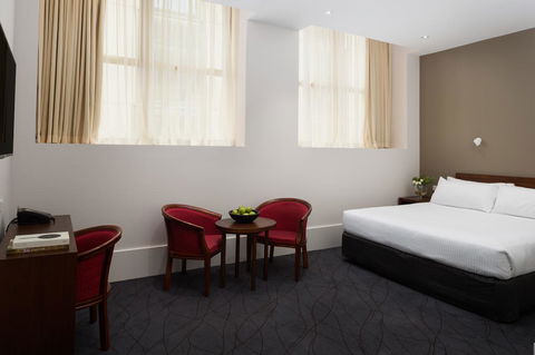 The Victoria Hotel - Redcliffe Tourism 11