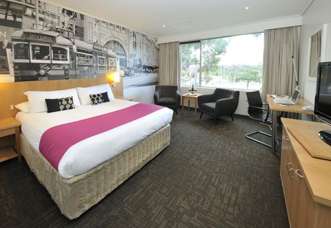 Mercure North Melbourne - Redcliffe Tourism 1