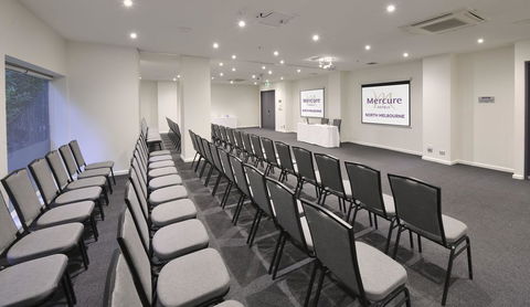 Mercure North Melbourne - Redcliffe Tourism 43