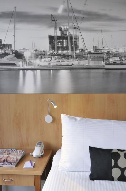 Mercure North Melbourne - Redcliffe Tourism 17