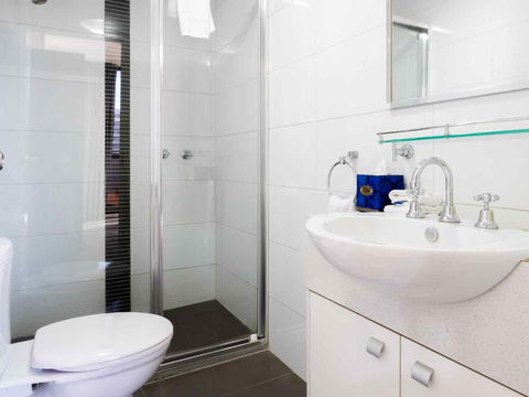 Riverside Apartments Melbourne (formerly Best Western Riverside Apartments) - Redcliffe Tourism 10