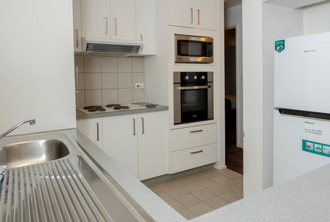 Riverside Apartments Melbourne (formerly Best Western Riverside Apartments) - Redcliffe Tourism 34