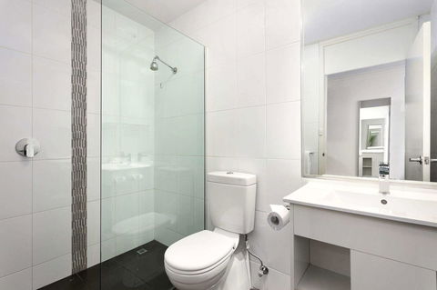 Quality Hotel Bayside Geelong - Redcliffe Tourism 4