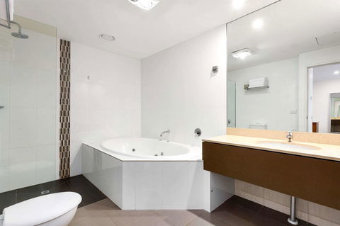 Quality Hotel Bayside Geelong - Redcliffe Tourism 21