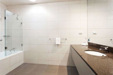 Quality Hotel Bayside Geelong - Redcliffe Tourism 11