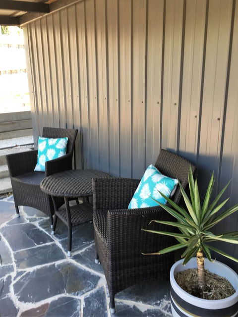 The Cosy Bungalow - Redcliffe Tourism 13