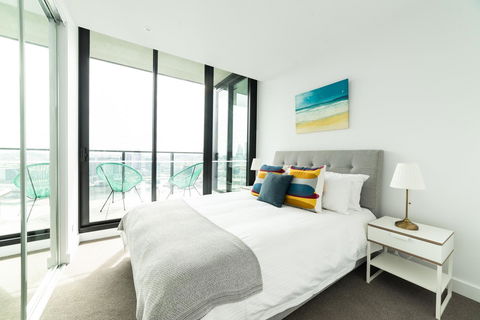 Melbourne Private Apartments - Collins Wharf Waterfront, Docklands - Redcliffe Tourism 13