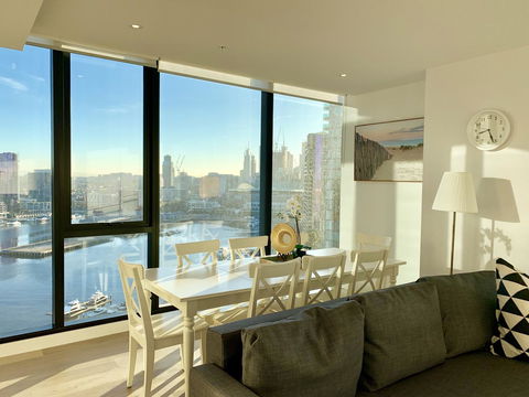 Melbourne Private Apartments - Collins Wharf Waterfront, Docklands - Redcliffe Tourism 8