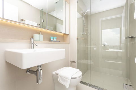 Melbourne Private Apartments - Collins Wharf Waterfront, Docklands - Redcliffe Tourism 18