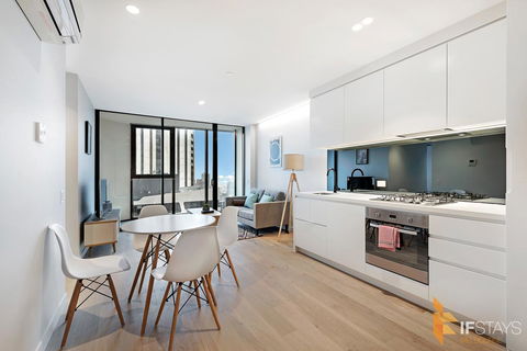 IFSuites (IFSTAYS) Light House Victoria One Apartment - Redcliffe Tourism 3