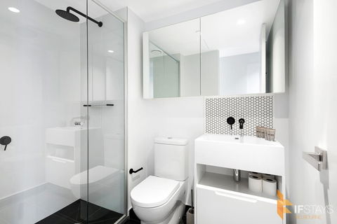 IFSuites (IFSTAYS) Light House Victoria One Apartment - Redcliffe Tourism 5