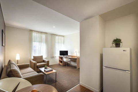 Ibis Melbourne Hotel And Apartments - Redcliffe Tourism 11