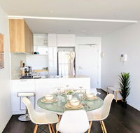 Breathtaking View Apartment with Gym  Sauna - Redcliffe Tourism