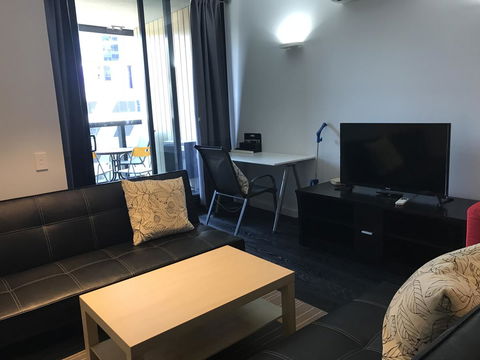 Mel-Uni Village - Redcliffe Tourism 16