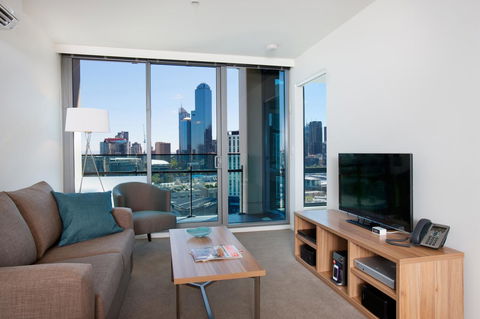 28 Nights Apartments - Redcliffe Tourism 0