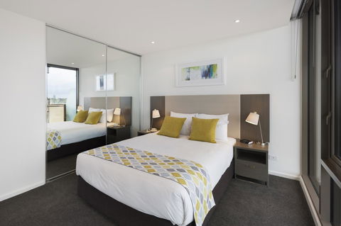 28 Nights Apartments - Redcliffe Tourism 4