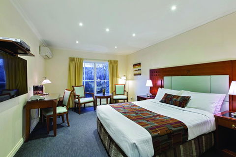 Best Western Plus Buckingham International - Redcliffe Tourism 9