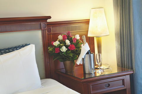 Best Western Plus Buckingham International - Redcliffe Tourism 38