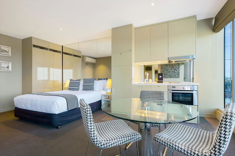 Novotel Melbourne Preston - Redcliffe Tourism 3