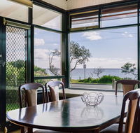 Beach Front Beauty - Ocean front views - Redcliffe Tourism