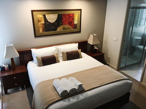 Luxury Abalina Cottages - Redcliffe Tourism 0