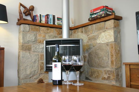 Luxury Abalina Cottages - Redcliffe Tourism 16