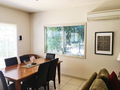 Luxury Abalina Cottages - Redcliffe Tourism 37