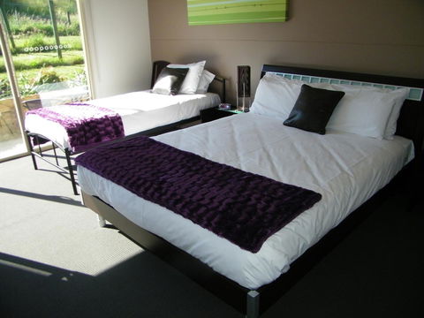 De\'Vine Escape - Redcliffe Tourism 8