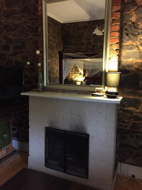 Little River Bed And Breakfast - Redcliffe Tourism 11