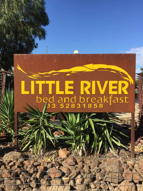 Little River Bed And Breakfast - Redcliffe Tourism 2