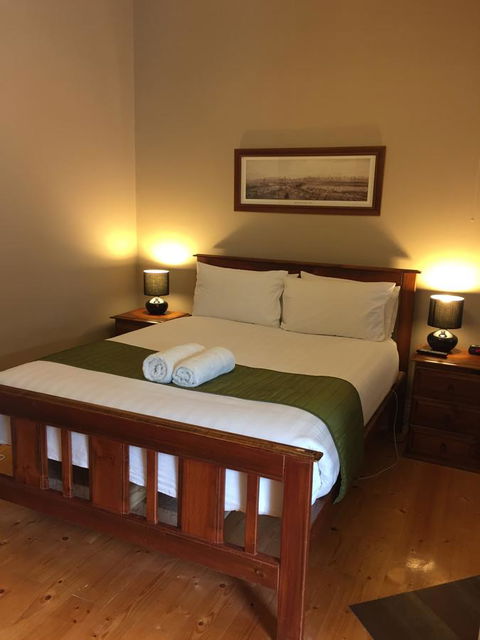 Little River Bed And Breakfast - Redcliffe Tourism 15