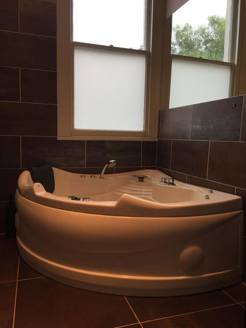 Little River Bed And Breakfast - Redcliffe Tourism 28