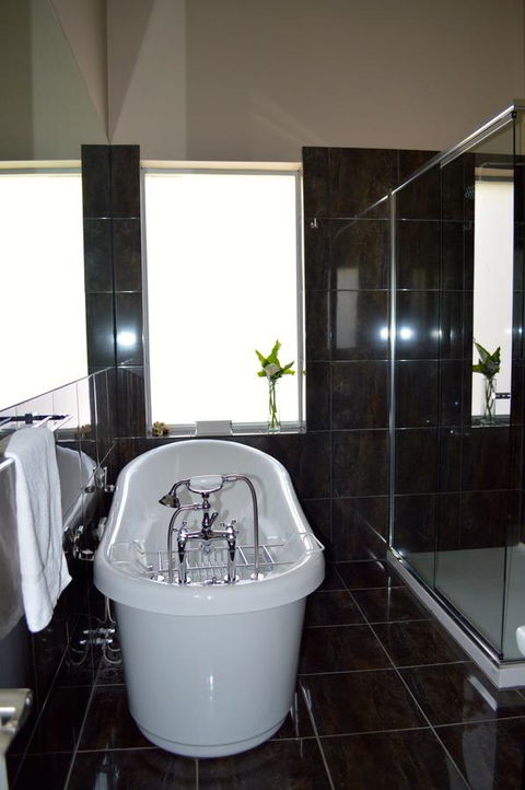 Little River Bed And Breakfast - Redcliffe Tourism 32