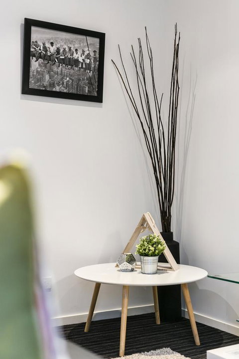 Complete Host Halo Apartments - Redcliffe Tourism 24