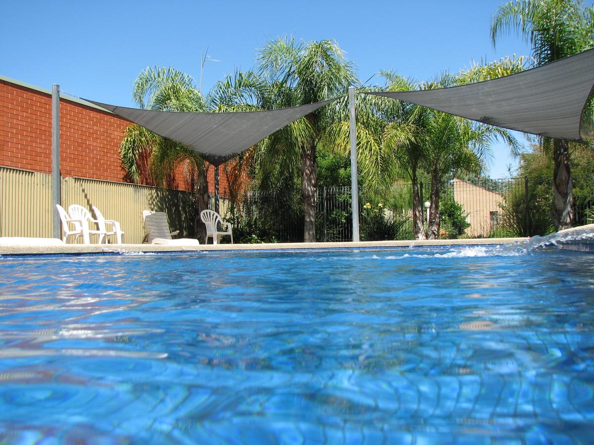  Redcliffe Tourism