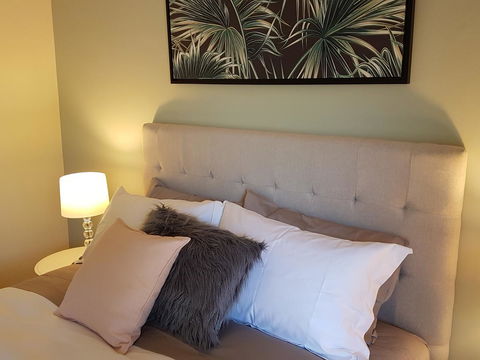 Healesville House - Fig Tree House - Redcliffe Tourism 11