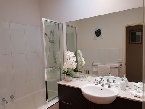 Healesville House - Fig Tree House - Redcliffe Tourism 16