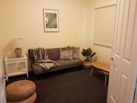 Healesville House - Fig Tree House - Redcliffe Tourism 9