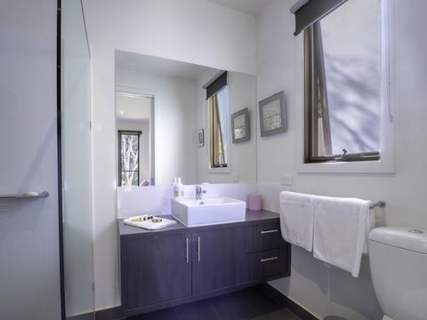 Blairgowrie Moonah Beach House: Walk To Beach - Redcliffe Tourism 14