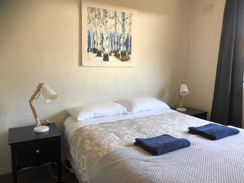 Willow Dene Holiday Apartments - Redcliffe Tourism 2