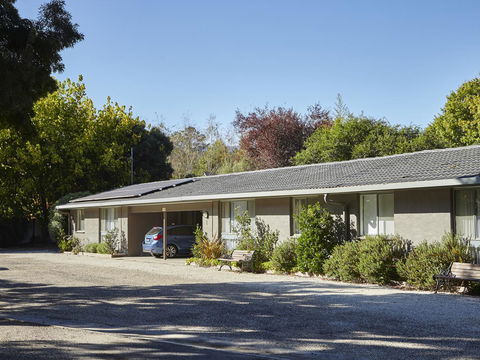 Willow Dene Holiday Apartments - Redcliffe Tourism 9