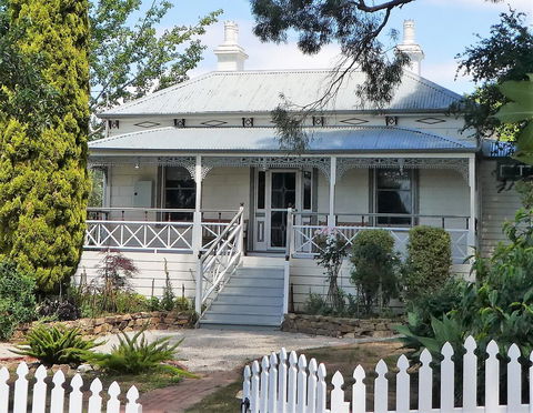 Fairbank House - Redcliffe Tourism 0