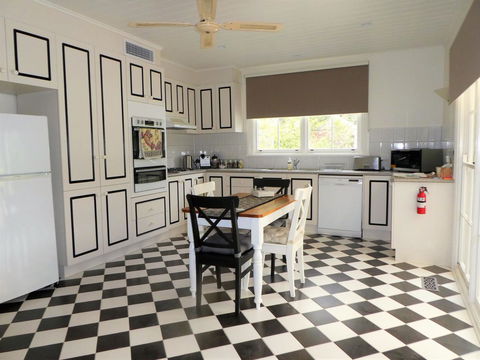 Fairbank House - Redcliffe Tourism 10