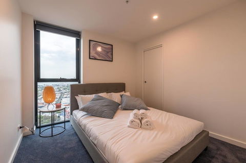 International 2 Bed 2 Bath Apartment - Redcliffe Tourism 7